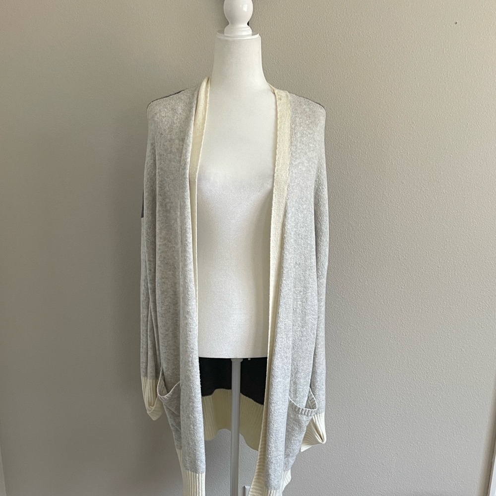 Gray and Cream Women's Cardigan Size L